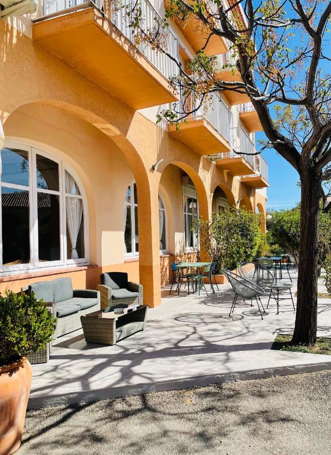 Hotel Les Arbousiers カルヴィ エクステリア 写真
