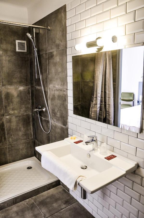 Hotel Les Arbousiers カルヴィ エクステリア 写真