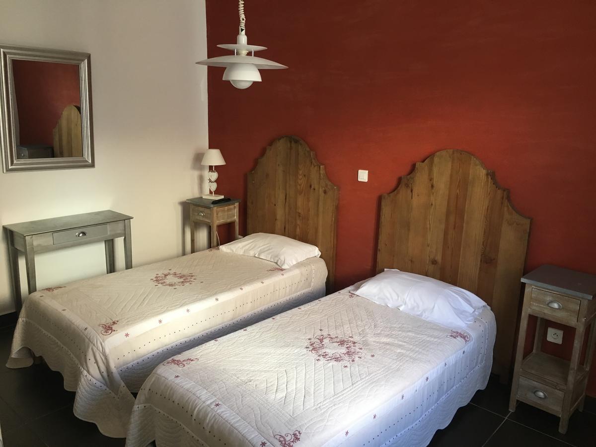 Hotel Les Arbousiers カルヴィ エクステリア 写真