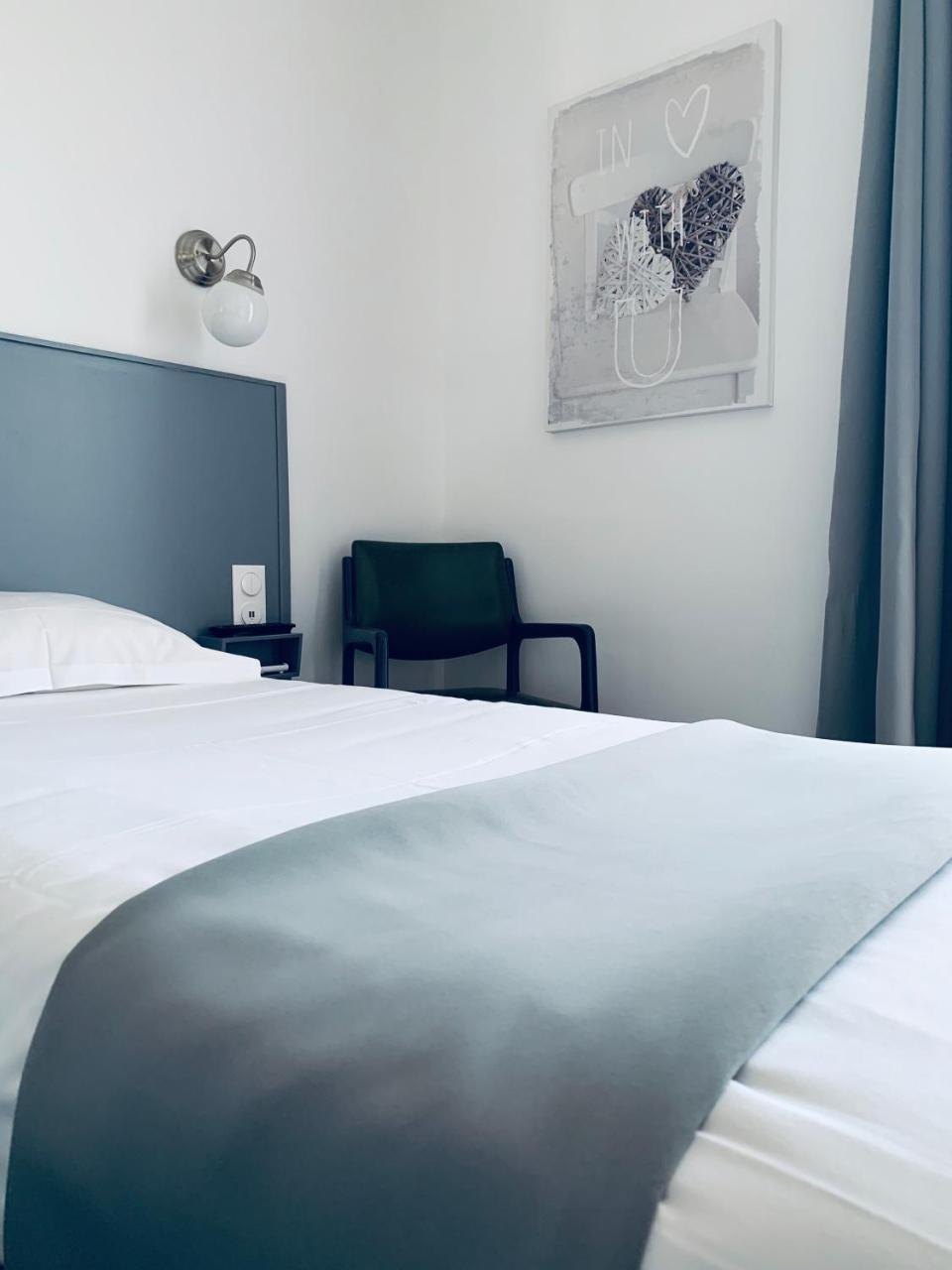 Hotel Les Arbousiers カルヴィ エクステリア 写真